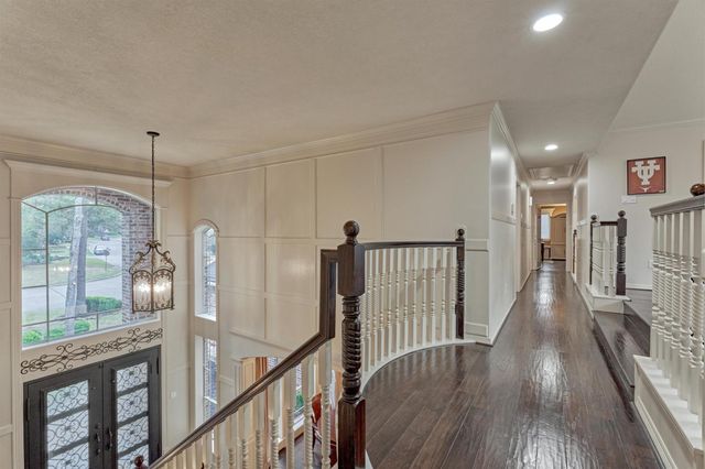 6 Glentrace Circle, The Woodlands, TX 77382