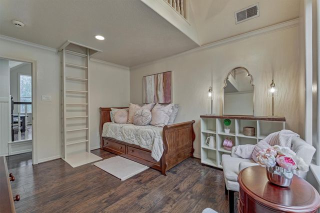 6 Glentrace Circle, The Woodlands, TX 77382