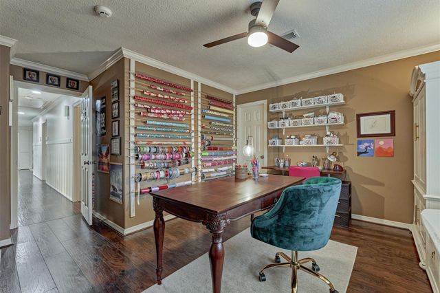 6 Glentrace Circle, The Woodlands, TX 77382