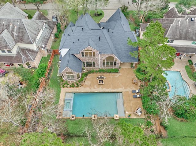 6 Glentrace Circle, The Woodlands, TX 77382