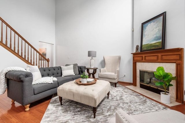 365 Sycamore Woods Lane, Columbus, OH 43230