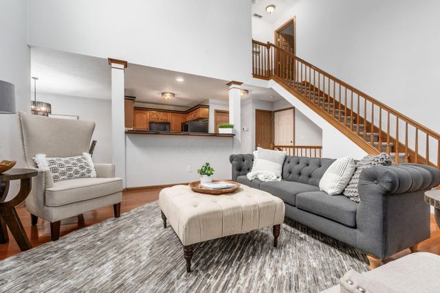 365 Sycamore Woods Lane, Columbus, OH 43230