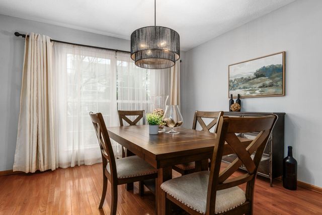 365 Sycamore Woods Lane, Columbus, OH 43230