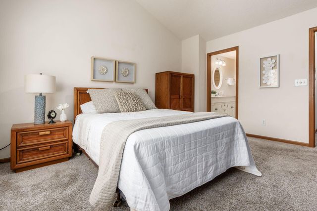 365 Sycamore Woods Lane, Columbus, OH 43230