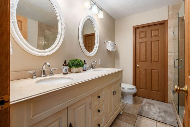 365 Sycamore Woods Lane, Columbus, OH 43230