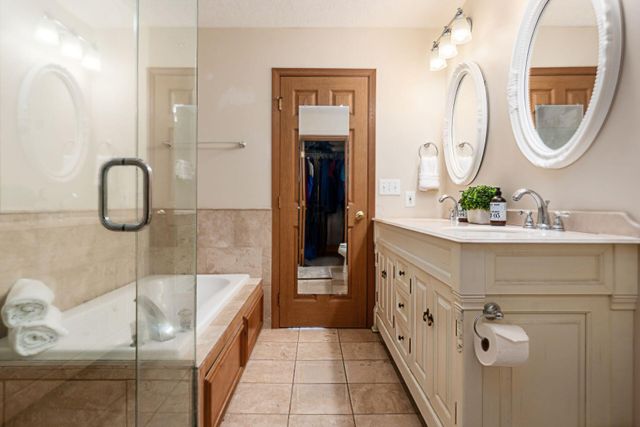 365 Sycamore Woods Lane, Columbus, OH 43230