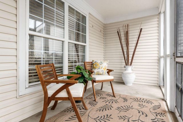 365 Sycamore Woods Lane, Columbus, OH 43230