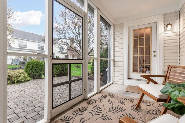 365 Sycamore Woods Lane, Columbus, OH 43230