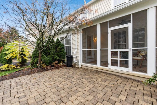 365 Sycamore Woods Lane, Columbus, OH 43230