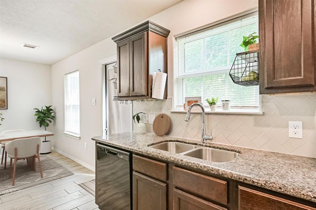 10533 Mary Lane, Manvel, TX 77578