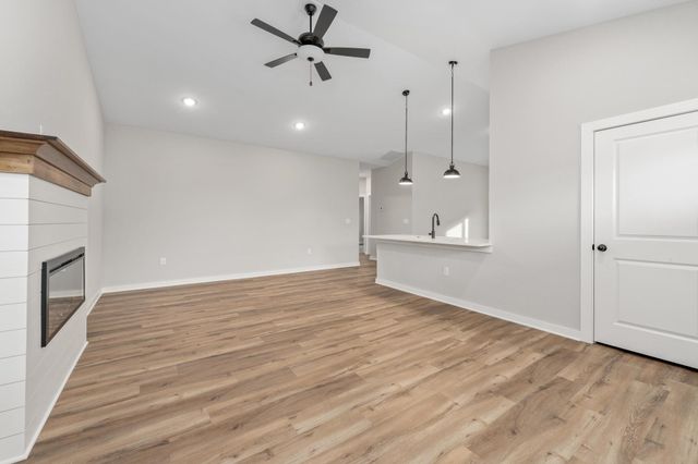 12195 W Northstar St, Maize, KS 67223