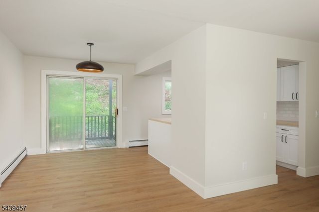 12 Fairway Trl, Sparta Twp., NJ 07871