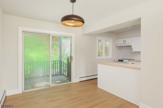 12 Fairway Trl, Sparta Twp., NJ 07871