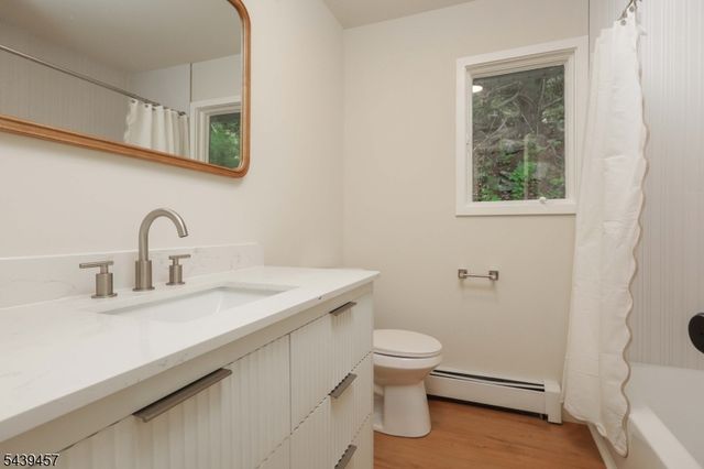 12 Fairway Trl, Sparta Twp., NJ 07871