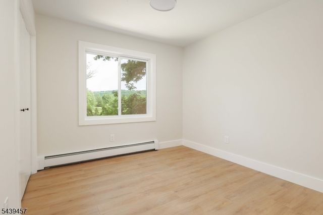 12 Fairway Trl, Sparta Twp., NJ 07871