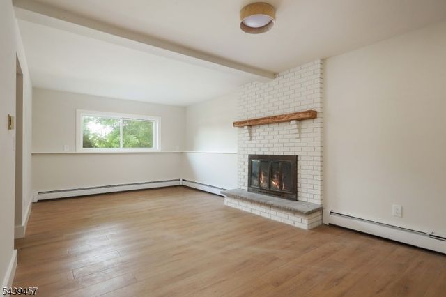 12 Fairway Trl, Sparta Twp., NJ 07871