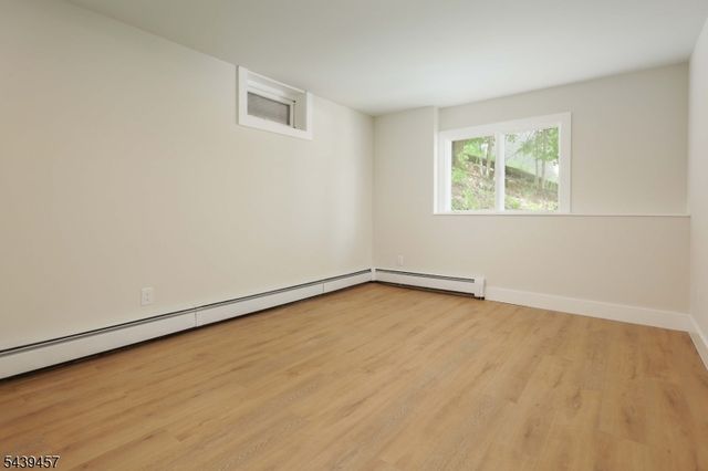 12 Fairway Trl, Sparta Twp., NJ 07871