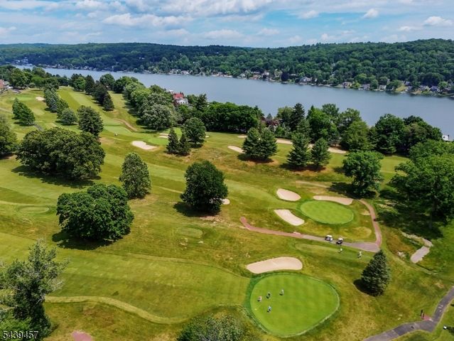 12 Fairway Trl, Sparta Twp., NJ 07871