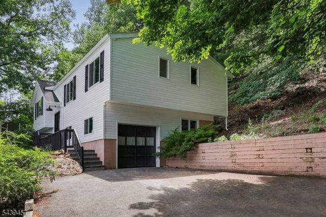12 Fairway Trl, Sparta Twp., NJ 07871