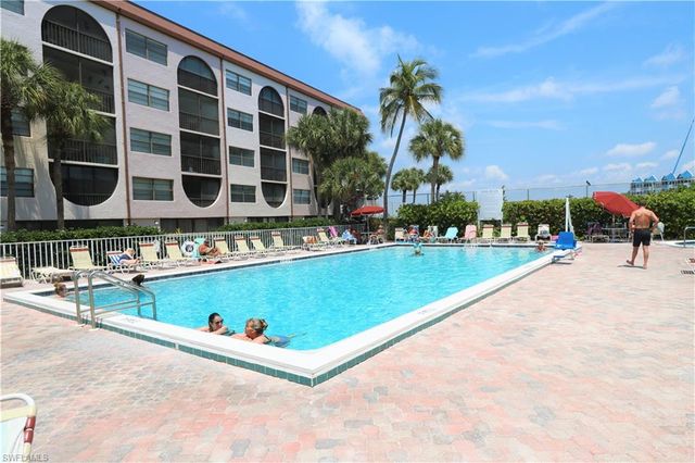 1015 Anglers CV # G203, Marco Island, FL 34145