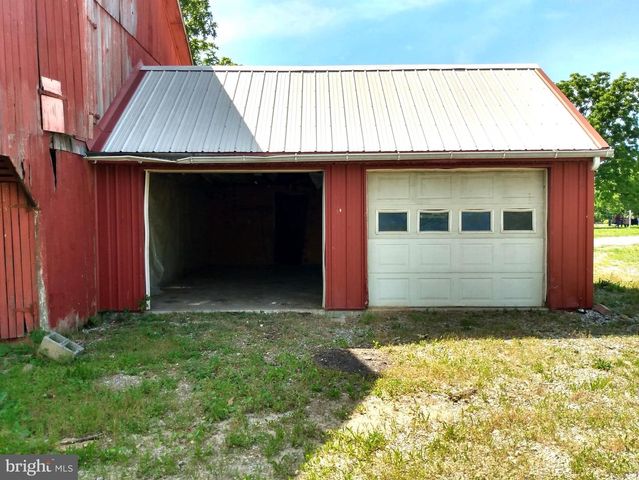 2897 GUILFORD SPRINGS RD, Chambersburg, PA 17202