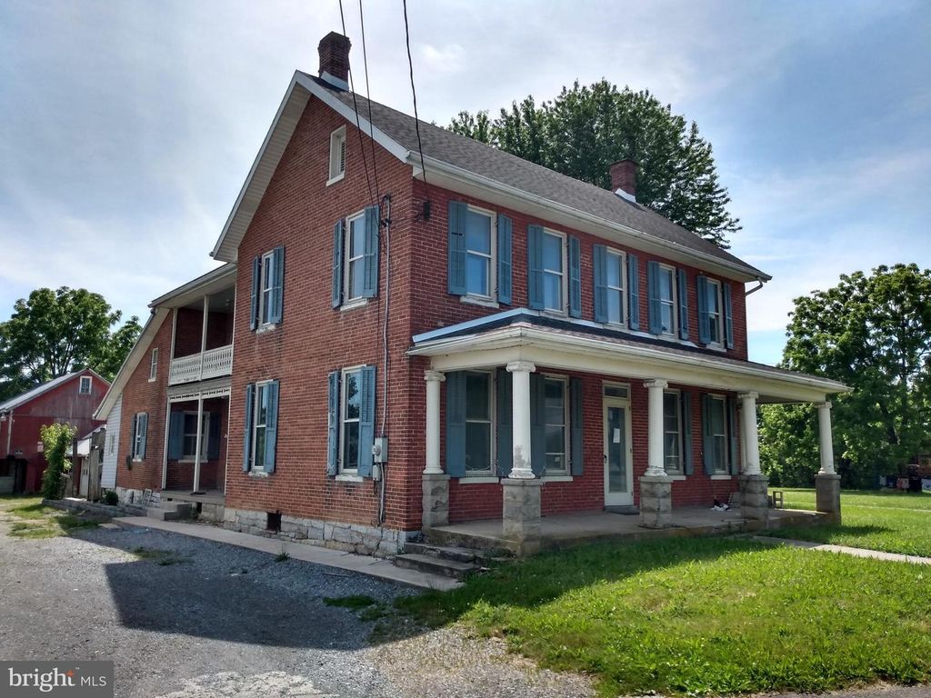 2897 GUILFORD SPRINGS RD, Chambersburg, PA 17202