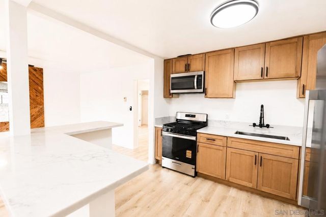 7016 Waite Dr, La Mesa, CA 91941