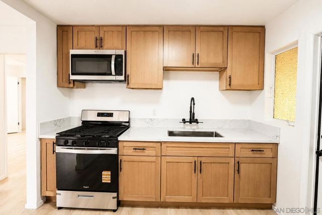 7016 Waite Dr, La Mesa, CA 91941