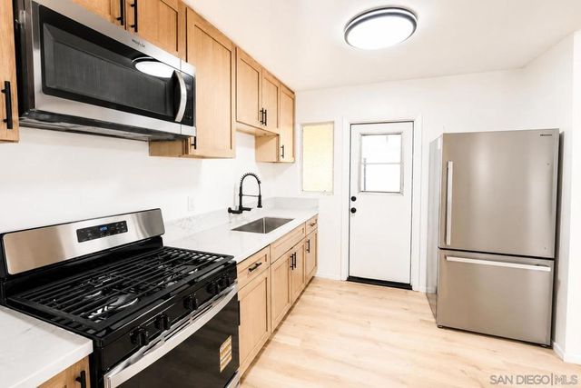 7016 Waite Dr, La Mesa, CA 91941