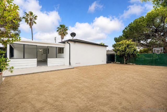 7016 Waite Dr, La Mesa, CA 91941