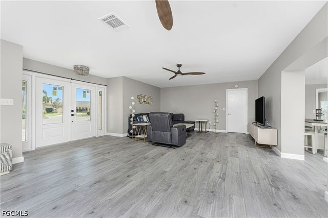 951 Lassino CT, Punta Gorda, FL 33950