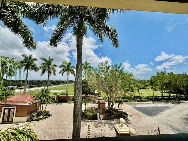 1115 Reserve CT 2, Naples, FL 34105