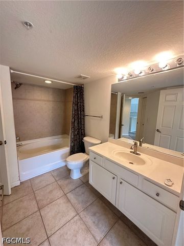 4105 Residence DR 720, Fort Myers, FL 33901