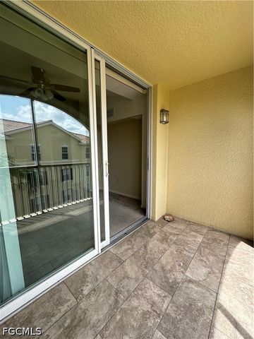 4105 Residence DR 720, Fort Myers, FL 33901