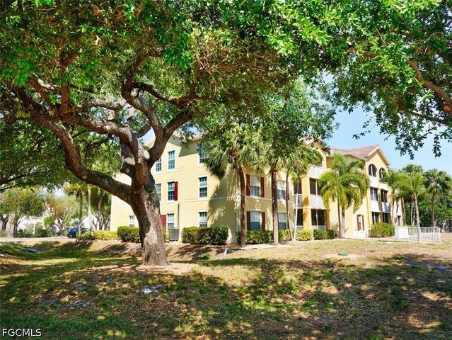 4105 Residence DR 720, Fort Myers, FL 33901