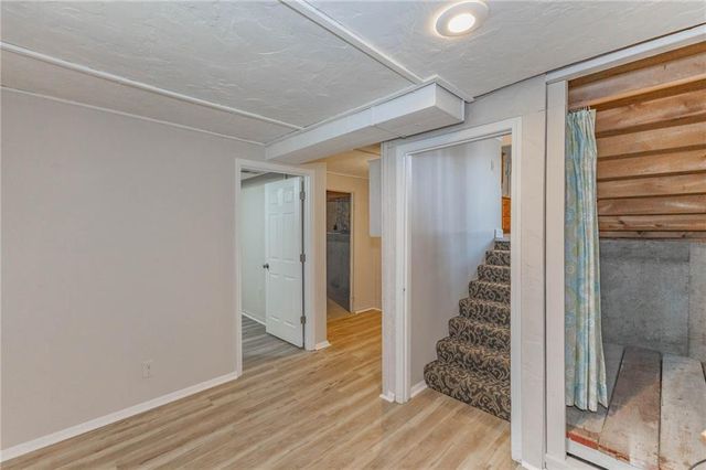 1920 E Mohawk Drive, Olathe, KS 66062