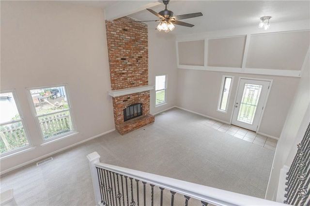 1920 E Mohawk Drive, Olathe, KS 66062