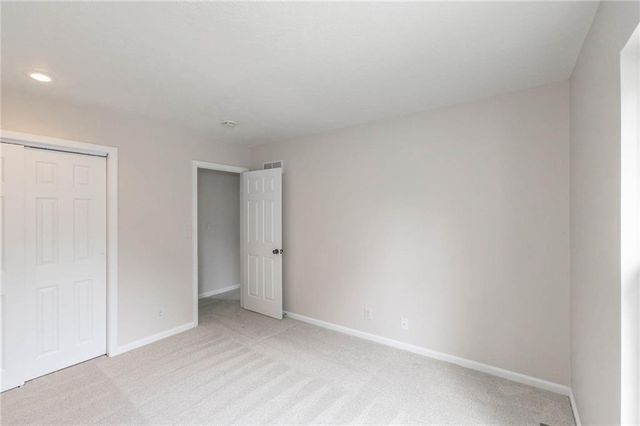 1920 E Mohawk Drive, Olathe, KS 66062