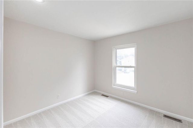 1920 E Mohawk Drive, Olathe, KS 66062