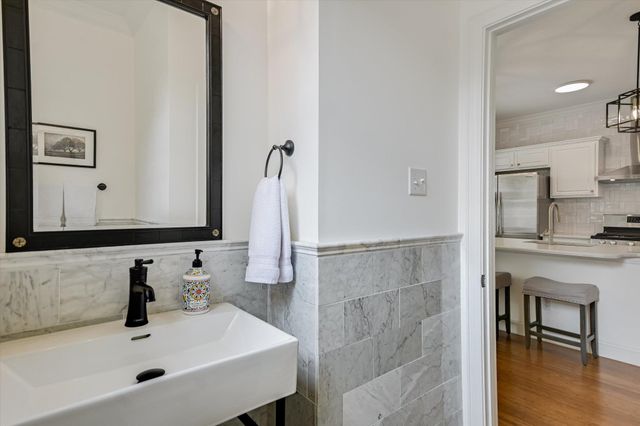 1501 Willow ST 1, Austin, TX 78702