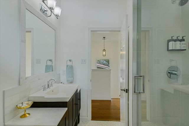 1501 Willow ST 1, Austin, TX 78702