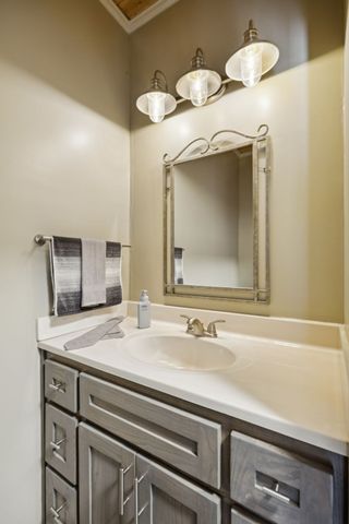 1372 Short Mountain Rd, Mcminnville, TN 37110