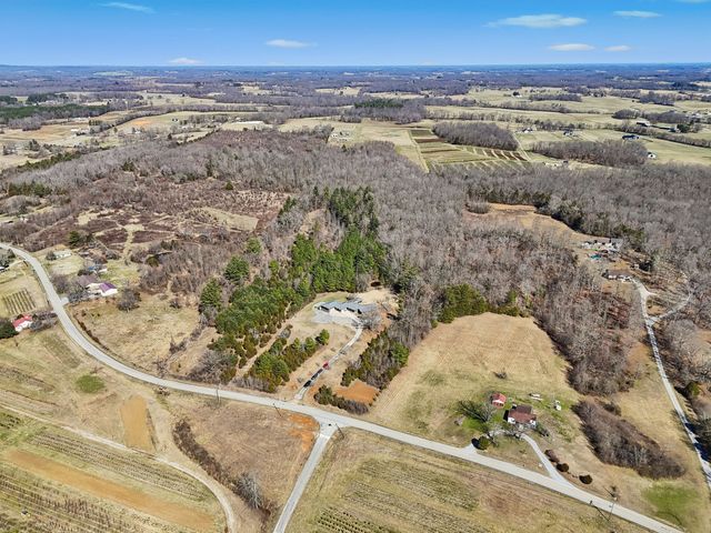 1372 Short Mountain Rd, Mcminnville, TN 37110