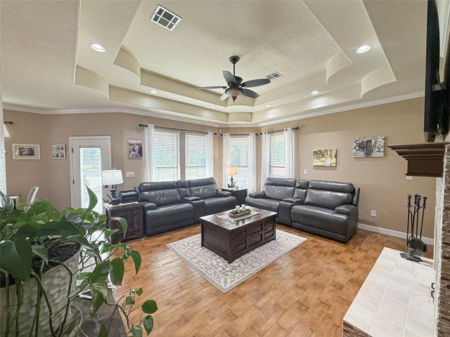 807 Mill Road, Angleton, TX 77515