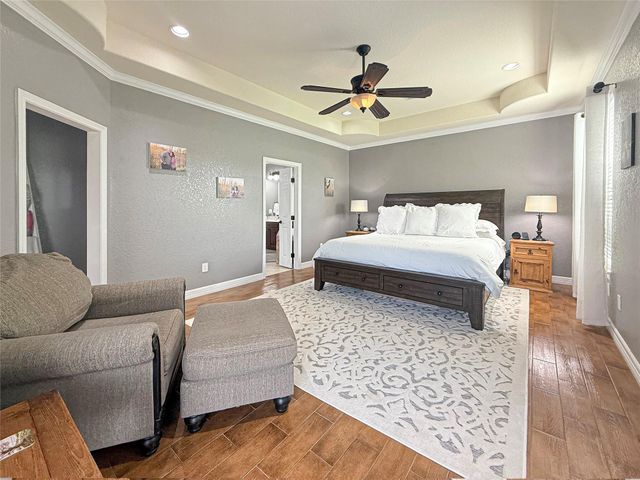807 Mill Road, Angleton, TX 77515