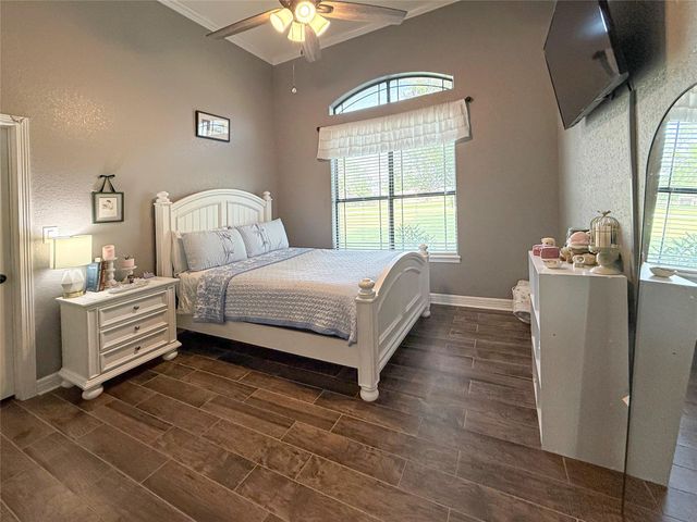 807 Mill Road, Angleton, TX 77515
