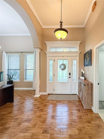 807 Mill Road, Angleton, TX 77515