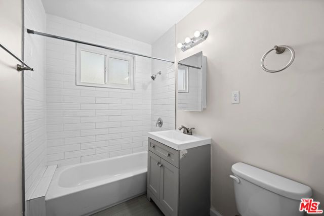 1445 S Sherbourne Drive 11, Los Angeles, CA 90035