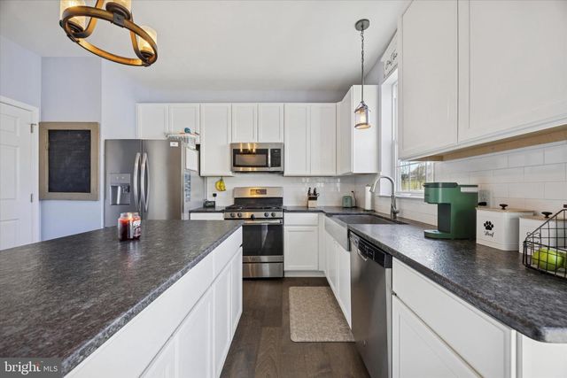 48 CHRISTI DR, Barto, PA 19504