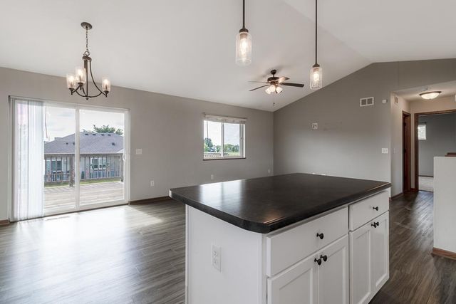 720 Mulligan Street, Mankato, MN 56001